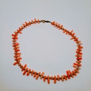 Vibrant Napier Coral and Gold Toned Beaded Necklace